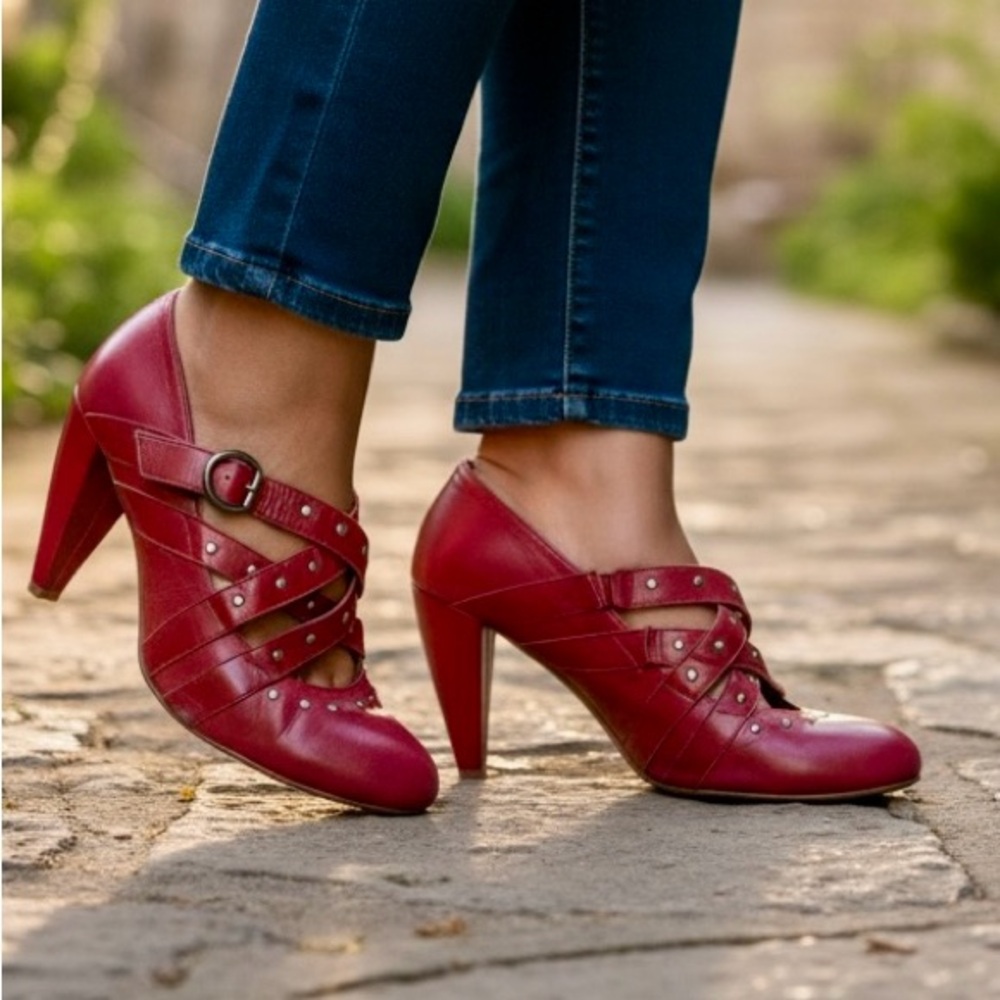 Unique Red Rockabilly Punk Topshop Strappy Grommet Retro Heels (EUR Size 40)